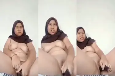Bokep Jilbab Ukhti Toge Pakai Terong